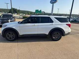 Ford Explorer 2021 AWD XLT 4dr SUV