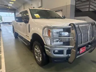 Ford F-350 Super Duty 2019 4x4 Platinum 4dr Crew Cab 8 ft. LB SRW Pickup