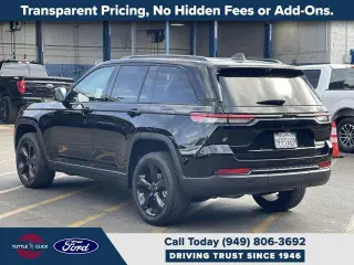 Jeep Grand Cherokee 2023 4x2 Limited 4dr SUV