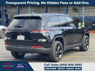 Jeep Grand Cherokee 2023 4x2 Limited 4dr SUV
