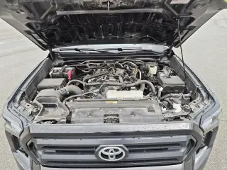 Toyota Tacoma 2024 4x4 SR5 4dr Double Cab 5.0 ft SB