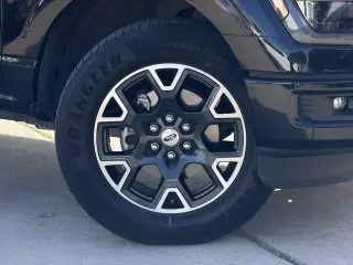 Ford F-150 2024 4x2 STX 4dr SuperCrew 5.5 ft. SB