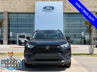 Toyota RAV4 2023 XLE Premium 4dr SUV