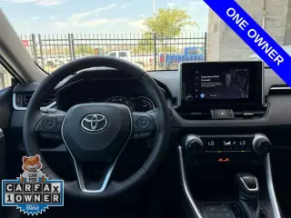 Toyota RAV4 2023 XLE Premium 4dr SUV