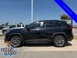 Toyota RAV4 2023 XLE Premium 4dr SUV