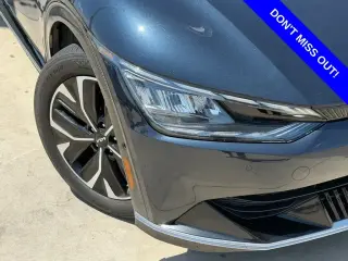 Kia EV6 2022 AWD Wind 4dr Crossover