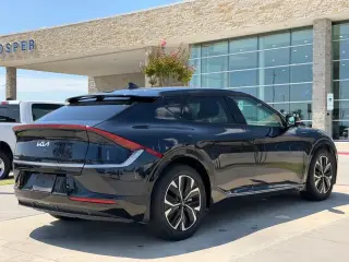 Kia EV6 2022 AWD Wind 4dr Crossover