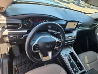 Ford Explorer 2022 AWD XLT 4dr SUV