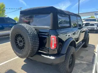 Ford Bronco 2021 4x4 Base 4dr SUV