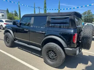 Ford Bronco 2021 4x4 Base 4dr SUV