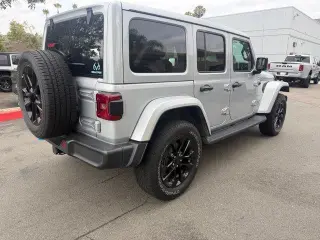 Jeep Wrangler 2023 4x4 High Altitude 4xe 4dr SUV