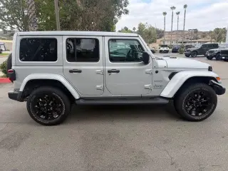 Jeep Wrangler 2023 4x4 High Altitude 4xe 4dr SUV