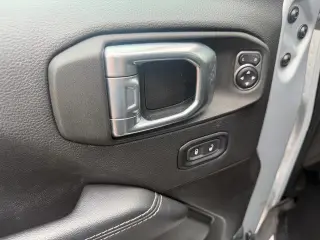 Jeep Wrangler 2023 4x4 High Altitude 4xe 4dr SUV