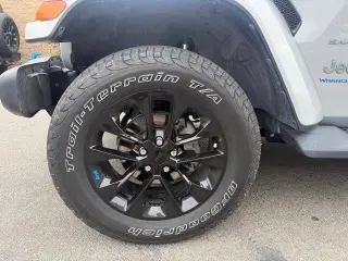 Jeep Wrangler 2023 4x4 High Altitude 4xe 4dr SUV