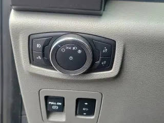 Ford F-150 2018 4x4 Lariat 4dr SuperCrew 5.5 ft. SB