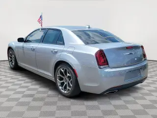 Chrysler 300 2016 S Alloy Edition 4dr Sedan