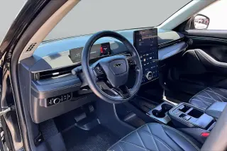 Ford Mustang Mach-E 2025 Select 4dr SUV