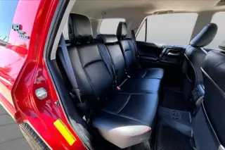 Toyota 4Runner 2018 4x4 SR5 4dr SUV