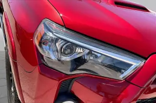 Toyota 4Runner 2018 4x4 SR5 4dr SUV