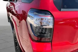 Toyota 4Runner 2018 4x4 SR5 4dr SUV