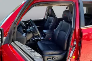 Toyota 4Runner 2018 4x4 SR5 4dr SUV
