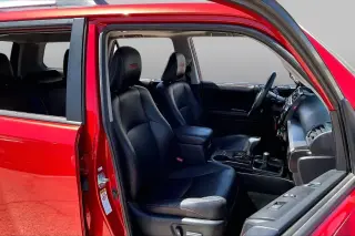Toyota 4Runner 2018 4x4 SR5 4dr SUV