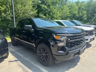 Chevrolet Silverado 1500 2023 4x4 Custom 4dr Crew Cab 5.8 ft. SB