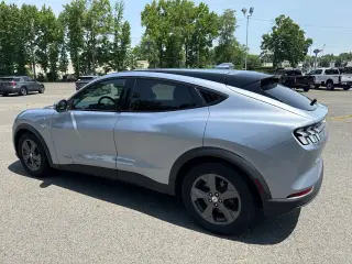 Ford Mustang Mach-E 2022 Select 4dr SUV