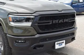 Ram 1500 2021 4x4 Big Horn 4dr Crew Cab 5.6 ft. SB Pickup