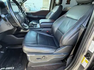 Ford F-150 2022 4x4 Lariat 4dr SuperCrew 5.5 ft. SB
