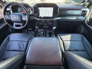 Ford F-150 2022 4x4 Lariat 4dr SuperCrew 5.5 ft. SB