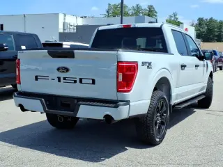 Ford F-150 2023 4x4 Lariat 4dr SuperCrew 5.5 ft. SB