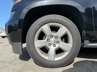 Chevrolet Suburban 2020 4x4 LS 4dr SUV
