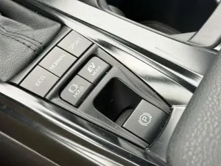 Toyota Camry 2026 SE 4dr Sedan