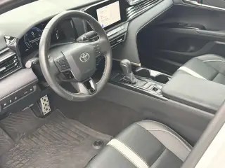 Toyota Camry 2026 SE 4dr Sedan