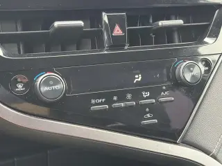 Toyota Camry 2023 SE 4dr Sedan