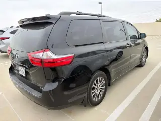 Toyota Sienna 2020 XLE 7-Passenger Auto Access Seat 4dr Mini-Van