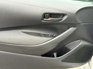 Toyota Corolla 2025 LE 4dr Sedan