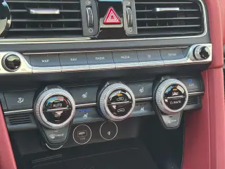 Genesis G70 2023 2.0T 4dr Sedan