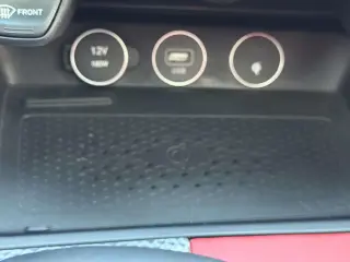 Genesis G70 2023 2.0T 4dr Sedan