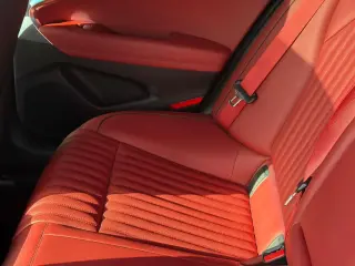 Genesis G70 2023 2.0T 4dr Sedan