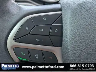 Jeep Grand Cherokee 2019 4x2 Laredo 4dr SUV