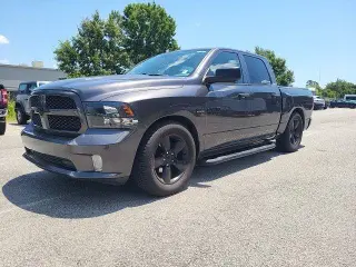 Ram 1500 2018 4x2 Express 4dr Crew Cab 5.5 ft. SB Pickup