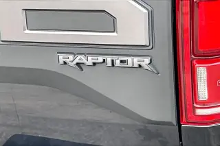 Ford F-150 2019 4x4 Raptor 4dr SuperCrew 5.5 ft. SB