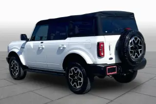 Ford Bronco 2021 4x4 Base 4dr SUV