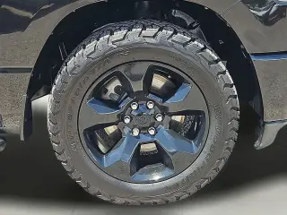 Ram 1500 2019 4x2 Big Horn 4dr Crew Cab 5.6 ft. SB Pickup