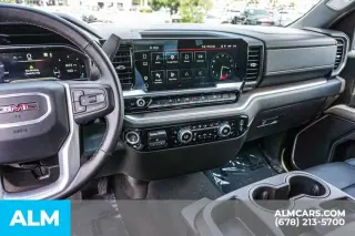 GMC Sierra 1500 2025 4x2 SLT 4dr Crew Cab 5.8 ft. SB