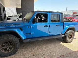 Jeep Gladiator 2023 4x4 Freedom 4dr Crew Cab 5.0 ft. SB