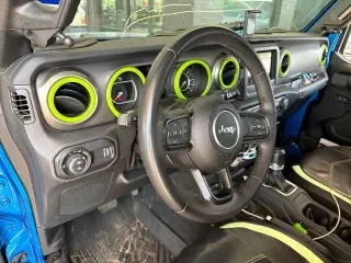 Jeep Gladiator 2023 4x4 Freedom 4dr Crew Cab 5.0 ft. SB