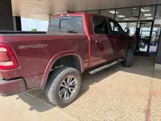 Ram 1500 2020 4x4 Laramie 4dr Crew Cab 5.6 ft. SB Pickup